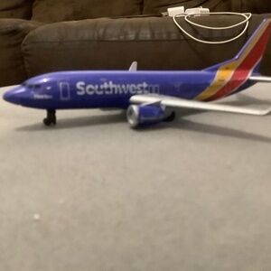 Daron plane model